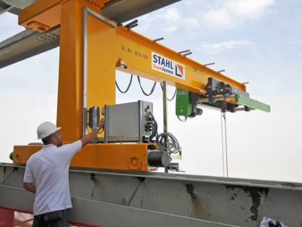 CẦU TRỤC BỜ TƯỜNG (WALL CRANE)